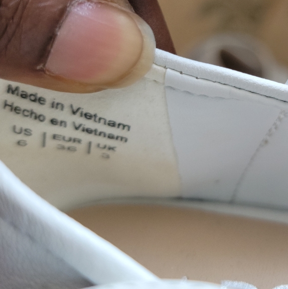 ALDO Palmyre Ankle Strap Ballerina Flats 6. - Picture 10 of 10